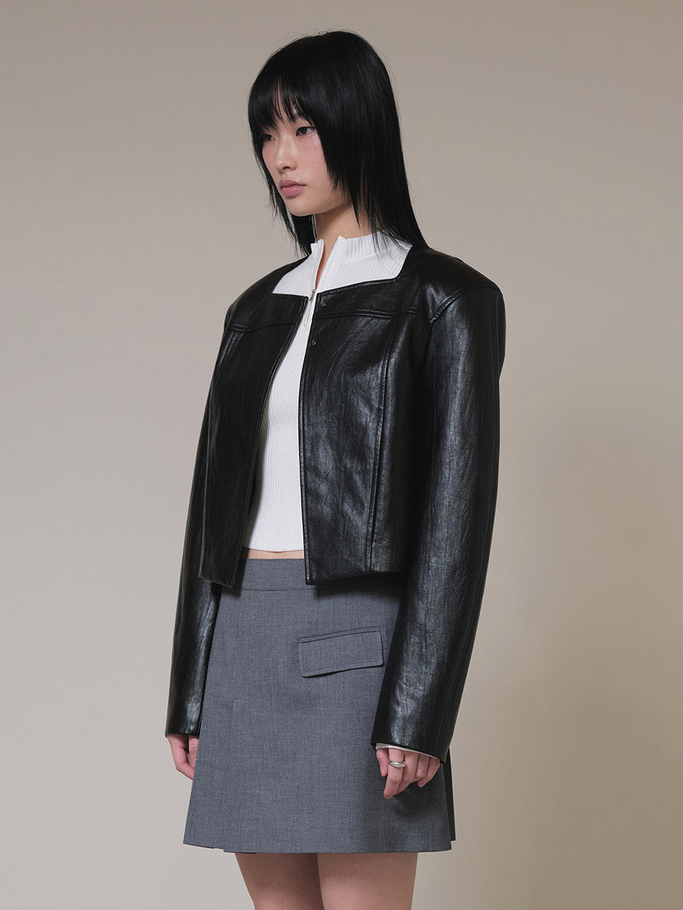 Non-collar Crop Jacket in Black